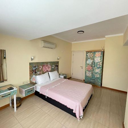 Hotel Dalos Гёчек Экстерьер фото