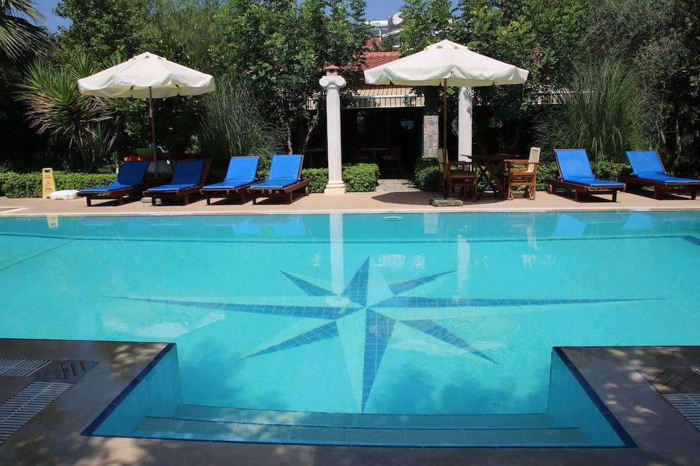 Hotel Dalos Гёчек Экстерьер фото