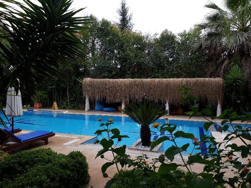 Hotel Dalos Гёчек Экстерьер фото